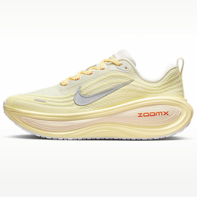 Nike Vomero Plus - Amarelo Claro/Vermelho