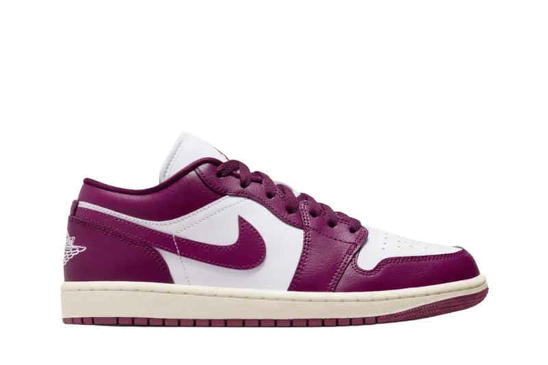 Tênis Nike Air Jordan 1 Low Bordeaux Roxo
