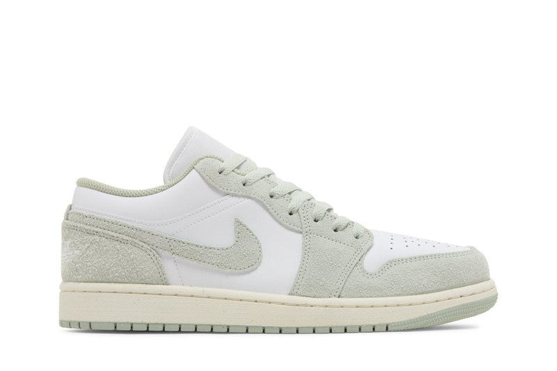 Tênis Nike Air Jordan 1 Low Light Green Verde