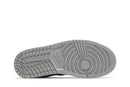 Tênis Nike Air Jordan 1 Low Smoke Grey Toe Cinza
