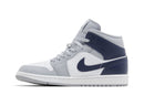 Tênis Nike Air Jordan 1 Mid Wolf Grey Midnight Navy Cinza