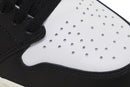 Tenis Nike Air Jordan 1 Retro High OG Black Toe Reimagined Vermelho