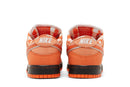Tênis Concepts x Nike SB Dunk Low Orange Lobster Laranja