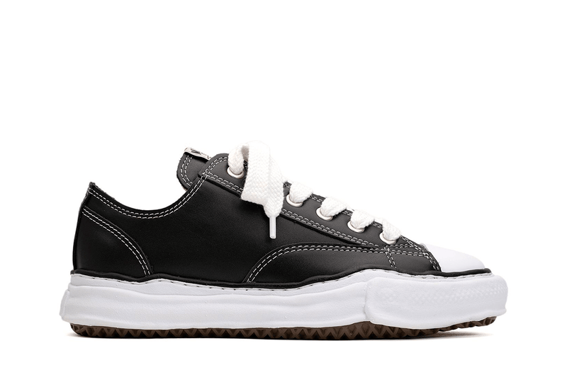 Tênis Maison Mihara Yasuhiro "PETERSON"OG Sole Leather Low-top Black Preto/Branco