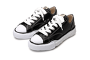Tênis Maison Mihara Yasuhiro "PETERSON"OG Sole Leather Low-top Black Preto/Branco