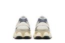 Tênis New Balance 9060 Sea Salt New Spruce Dark Artic Grey Cinza