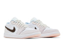 Tênis Nike Air Jordan 1 Low Coral Bege