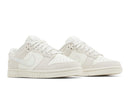 Tênis Nike Dunk Low Iridescent Swoosh Bege
