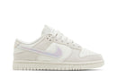 Tênis Nike Dunk Low Iridescent Swoosh Bege