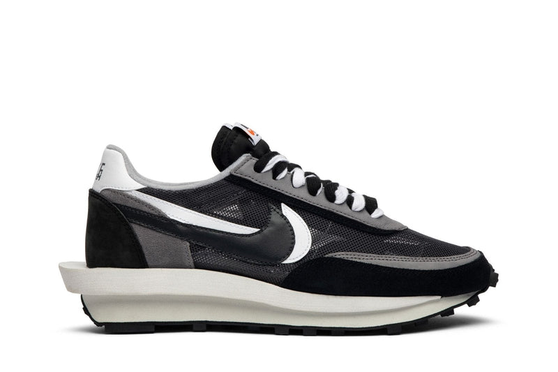 Tênis Nike LD Waffle x Sacai Black Preto