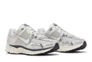Tênis Nike Zoom Vomero 5 Photon Dust Metallic Silver Cinza