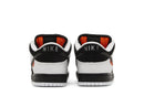 Tênis TIGHTBOOTH x Nike SB Dunk Low Pro Black White Preto